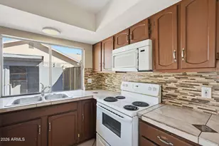 4634 N 77th Dr, Phoenix, AZ 85033 - Photo 11