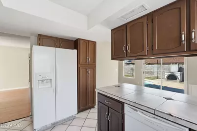 4634 N 77th Drive, Phoenix, AZ 85033 - Photo 13