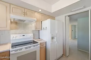 2410 E Cairo Dr, Tempe, AZ 85282 - Photo 3