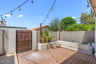 7810 E Keim Drive, Scottsdale, AZ 85250 - Photo 19