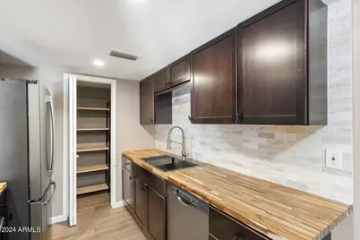 7810 E Keim Drive, Scottsdale, AZ 85250 - Photo 9