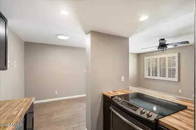 7810 E Keim Drive, Scottsdale, AZ 85250 - Photo 11