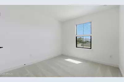 5820 S 35th Way, Phoenix, AZ 85040 - Photo 19
