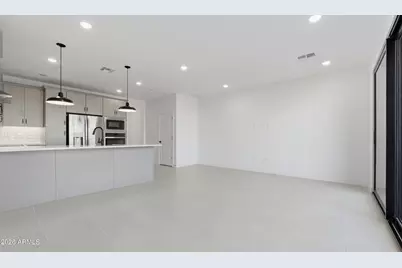 5820 S 35th Way, Phoenix, AZ 85040 - Photo 5