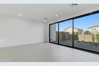 5820 S 35th Way, Phoenix, AZ 85040 - Photo 11