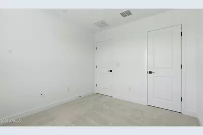 5820 S 35th Way, Phoenix, AZ 85040 - Photo 17