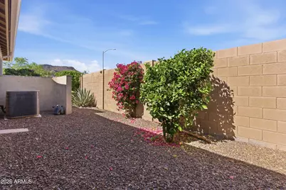 5253 W Maya Way, Phoenix, AZ 85083 - Photo 37