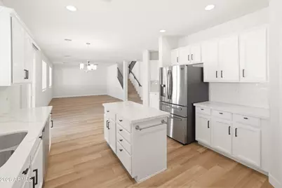 17328 W Bajada Road, Surprise, AZ 85387 - Photo 7