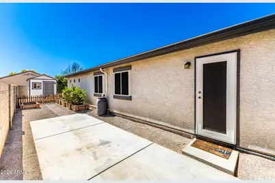 17755 W Hearn Road, Surprise, AZ 85388 - Photo 25