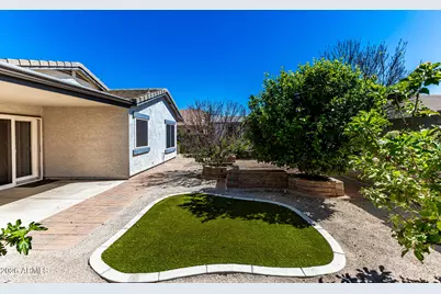 17755 W Hearn Road, Surprise, AZ 85388 - Photo 29