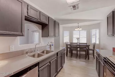 10202 N 87th Avenue, Peoria, AZ 85345 - Photo 15