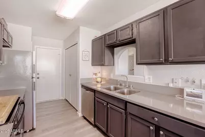 10202 N 87th Avenue, Peoria, AZ 85345 - Photo 13