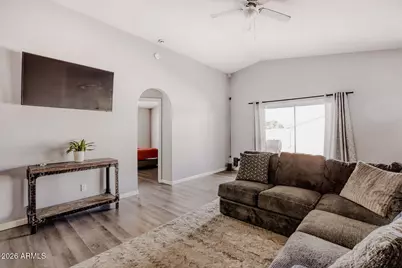 10202 N 87th Avenue, Peoria, AZ 85345 - Photo 9