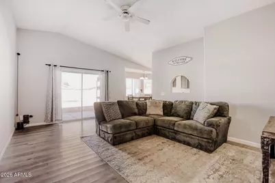 10202 N 87th Avenue, Peoria, AZ 85345 - Photo 7