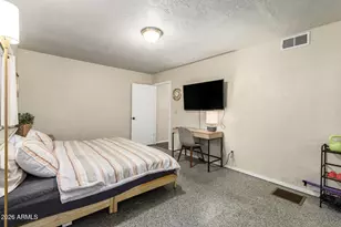 413 E Ellis Dr, Tempe, AZ 85282 - Photo 31