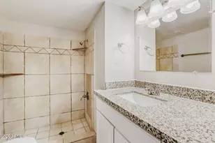 7201 W Rose Ln, Glendale, AZ 85303 - Photo 31