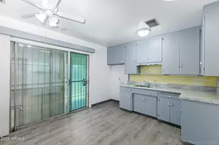 4323 E Hubbell St, Phoenix, AZ 85008 - Photo 9