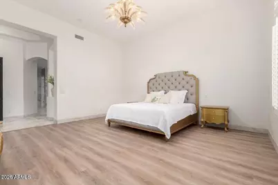 11312 E Greenway Road, Scottsdale, AZ 85260 - Photo 19