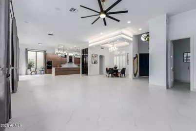 11312 E Greenway Road, Scottsdale, AZ 85260 - Photo 7