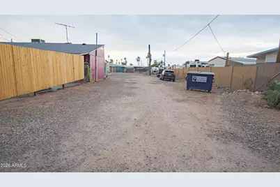 268 N Ocotillo Drive, Apache Junction, AZ 85120 - Photo 9