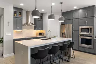 5957 E Salter Dr, Phoenix, AZ 85054 - Photo 9