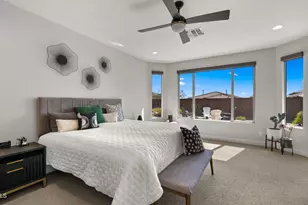 5957 E Salter Dr, Phoenix, AZ 85054 - Photo 17