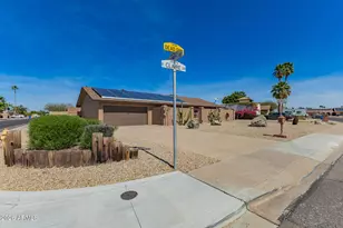 2902 E Claire Dr, Phoenix, AZ 85032 - Photo 3