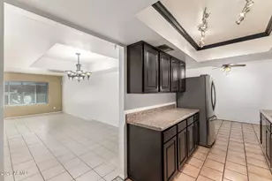 2902 E Claire Dr, Phoenix, AZ 85032 - Photo 15