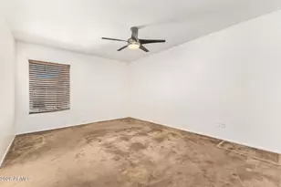 2902 E Claire Dr, Phoenix, AZ 85032 - Photo 17