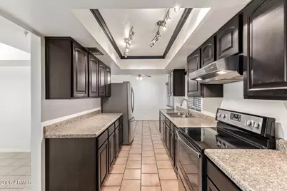 2902 E Claire Drive, Phoenix, AZ 85032 - Photo 13