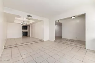 2902 E Claire Dr, Phoenix, AZ 85032 - Photo 7