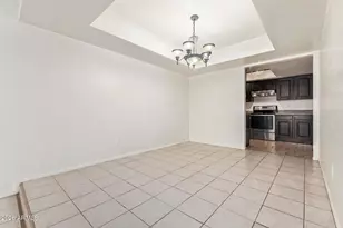 2902 E Claire Dr, Phoenix, AZ 85032 - Photo 11