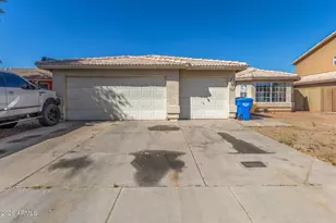 8922 W Monte Vista Rd, Phoenix, AZ 85037 - Photo 1