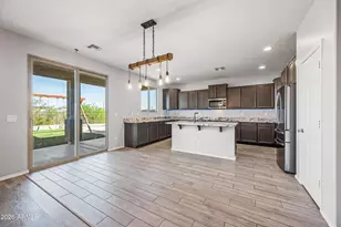 18138 W Robin Ln, Surprise, AZ 85387 - Photo 13