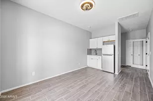 18138 W Robin Ln, Surprise, AZ 85387 - Photo 41