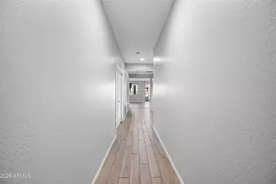 18138 W Robin Lane, Surprise, AZ 85387 - Photo 5