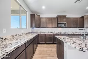 18138 W Robin Ln, Surprise, AZ 85387 - Photo 21