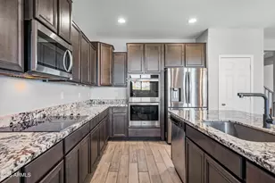 18138 W Robin Ln, Surprise, AZ 85387 - Photo 23