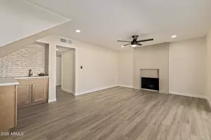 3130 W Sandra Terrace, Phoenix, AZ 85053 - Photo 9