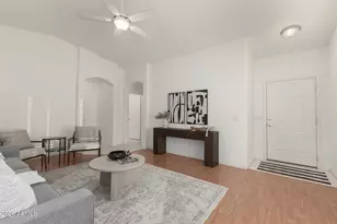 1362 E Cherry Hills Dr, Chandler, AZ 85249 - Photo 3