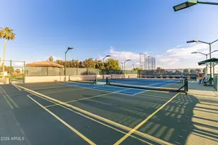 1362 E Cherry Hills Dr, Chandler, AZ 85249 - Photo 23