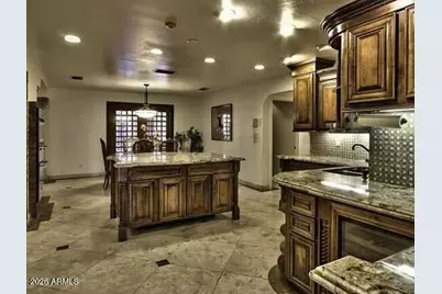 6723 E Lincoln Drive, Paradise Valley, AZ 85253 - Photo 9