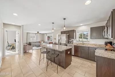 2327 E Weldon Avenue, Phoenix, AZ 85016 - Photo 9