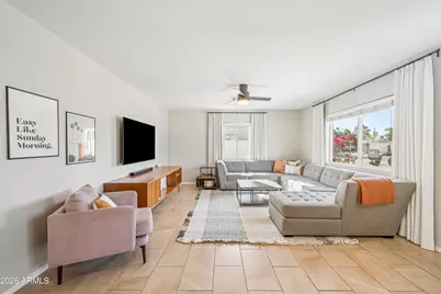 2327 E Weldon Avenue, Phoenix, AZ 85016 - Photo 3