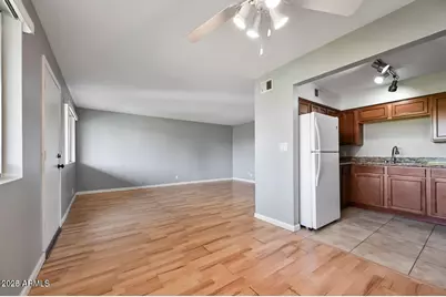 1702 W Tuckey Lane #Unit 212, Phoenix, AZ 85015 - Photo 9