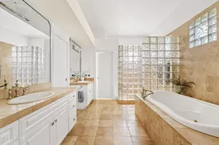 6853 N Central Ave, Phoenix, AZ 85012 - Photo 23