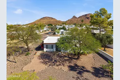 1301 E Canterbury Drive, Phoenix, AZ 85022 - Photo 33