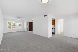 1301 E Canterbury Dr, Phoenix, AZ 85022 - Photo 7