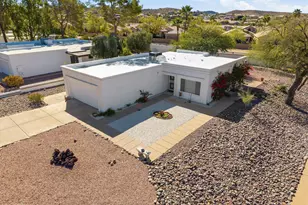 1301 E Canterbury Dr, Phoenix, AZ 85022 - Photo 29