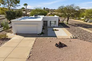 1301 E Canterbury Dr, Phoenix, AZ 85022 - Photo 27